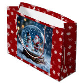 Schneekugel mit Weihnachtsmann und Rentier Große Geschenktüte (Rückseite Schrägansicht)