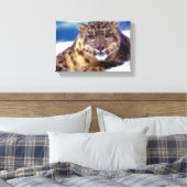 Schneeleopard 2 leinwanddruck (Insitu (Schlafzimmer))