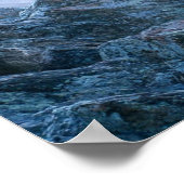 Schneeleopard auf Berggipfel – Wildtier Natur Poster (Ecke)