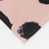 Schneeleopard, handgezeichnete Textur. Fleecedecke (Ecke)