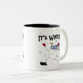 Schneemann Es ist Winter Zweifarbige Tasse (VorderseiteRechts)