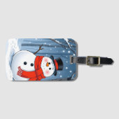 Schneemann im kalten Wald mit rotem Schal Gepäckanhänger (Vorderseite (Horizontal))