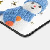 Schneemann mit blauem Hut und Schal Schreibtischunterlage (Ecke)
