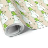 Schneemann mit grünem Hut Wrapping Paper Geschenkpapier (Rolleneckpunkt)
