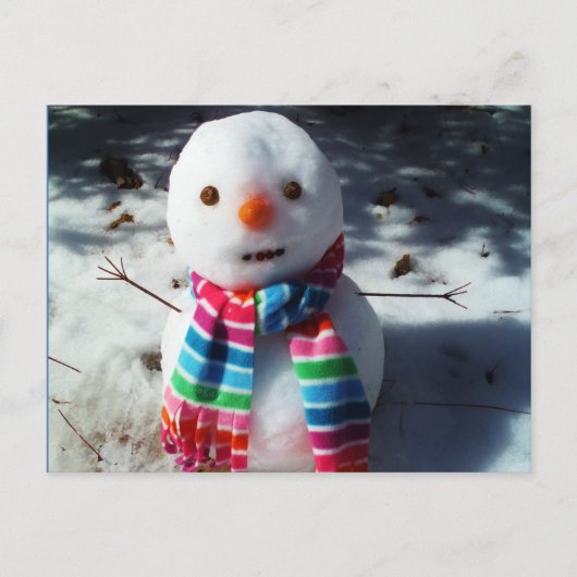Schneemann mit Rainbow Striped Scarf Postkarte (Vorderseite)