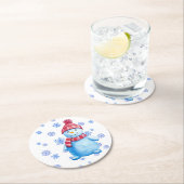 Schneemann mit Schneeflocken wieder verwendbar Runder Pappuntersetzer (Vor Ort)