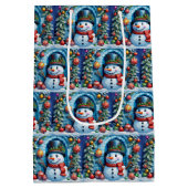 Schneemann mit Weihnachtsdeko -  Mittlere Geschenktüte (Rückseite)