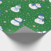 Schneemänner mit Smaragdgrünem Hintergrund Geschenkpapier (Ecke)