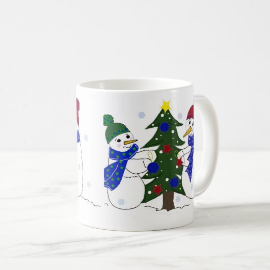 Schneemänner schmücken einen Weihnachtsbaum Kaffeetasse (VorderseiteRechts)