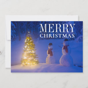 Schneemänner Stehend neben Weihnachtsbaum Feiertagskarte