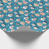 Schneemänner und Weihnachtsschmuck Blauer Weihnach Geschenkpapier (Ecke)