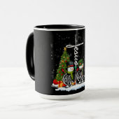 Schneemänner unter dem Baum: Eine Weihnachtsbotsch Tasse (Vorderseite Links)