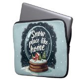 Schneeplatz wie Zuhause Laptopschutzhülle (Vorderseite Links)