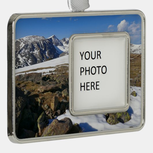 Schneeschmelzen auf den Felsen Rahmen-Ornament Silber (Rechts)