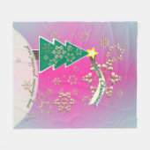 Schneesichere Lila Weihnachtsbaumszene Fleecedecke (Vorderseite (Horizontal))