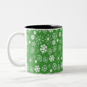 Schneesturm mit grünem Hintergrund Zweifarbige Tasse