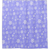 Schneesturm mit Sky Blue Background Duschvorhang (Vorderseite)