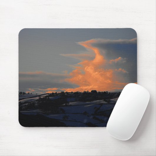 Schneewolken über Newtown, Powys Mousepad (Mit Mouse)