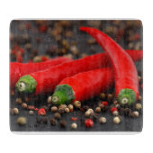 Schneidebrett mit Peperoni (Vorderseite)