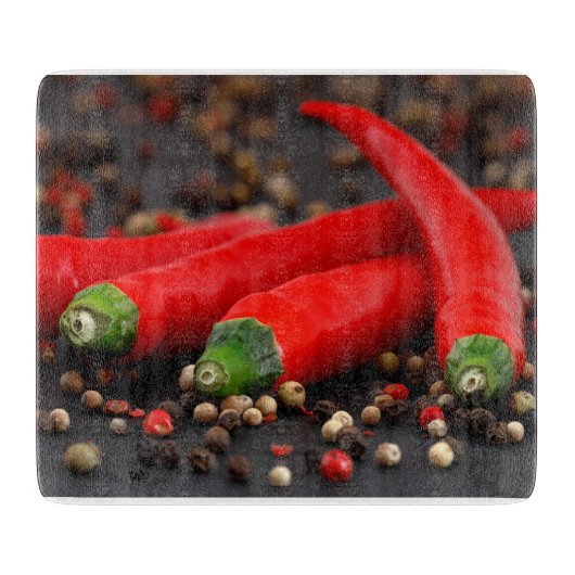 Schneidebrett mit Peperoni (Vorderseite)