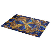 Schneidebrett mit schwedischer Farbgestaltung (Ecke)