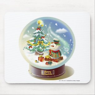 Schnekugel mit Schneemann und Weihnachtsbaum Mousepad