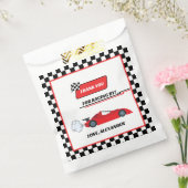 Schnell ein roter Retro-Rennwagen zum Thema Geburt Geschenktütchen (Versiegelt)