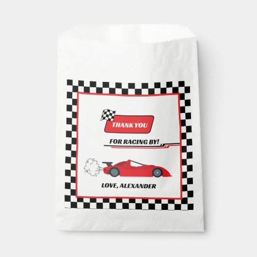Schnell ein roter Retro-Rennwagen zum Thema Geburt Geschenktütchen (Vorderseite)