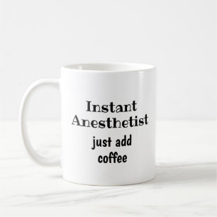 Schneller Anästhesist Kaffeekonzept hinzufügen Kaffeetasse