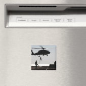 Schnelles Seil des Personals aus einem SH-60F Magnet (In Situ (Geschirrspüler))