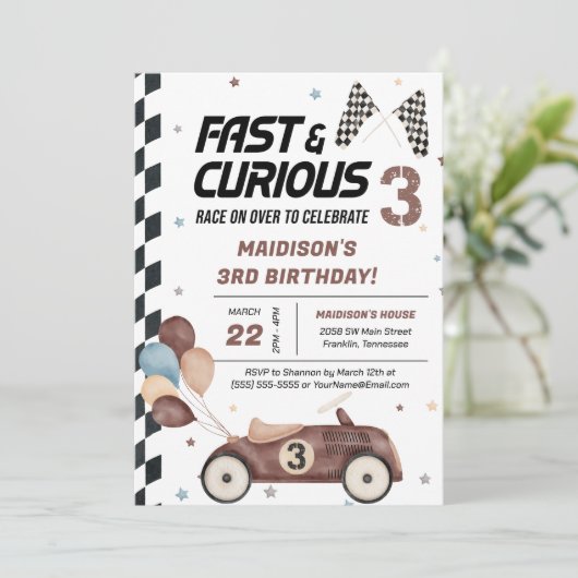 Schnelles und kurioses braunes Rennen Auto 3. Gebu Einladung (Stehend Vorderseite)