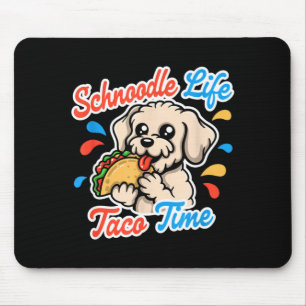 Schnoodle Leben Süßer Welpe isst Taco Zeit Hund Mousepad