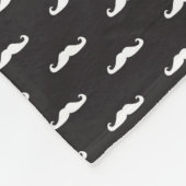 Schnurrbart-Hipster-Muster Fleecedecke (Ecke)