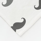Schnurrbart nahtloses Muster Fleecedecke (Ecke)