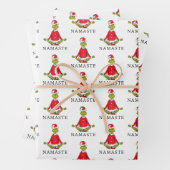 Schnürsenkel | Namaste Santa Claus Geschenkpapier Set (Beispiel)