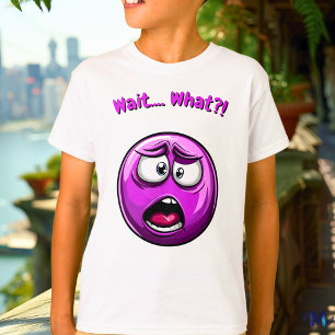 Schockiertes lila Emoji – Lustiges und ausdrucksst T-Shirt