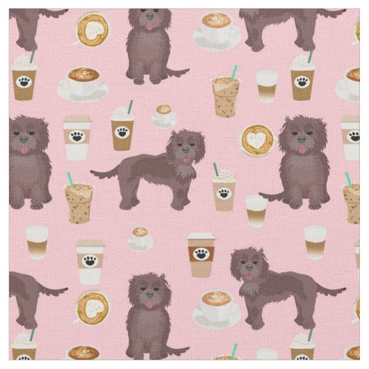 Schokolade-Cockapoo-Hund rosa Kaffee Stoff (Nahaufnahme)