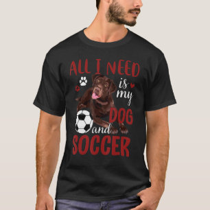 Schokolade Labrador Retriever Dog Soccer Player T-Shirt