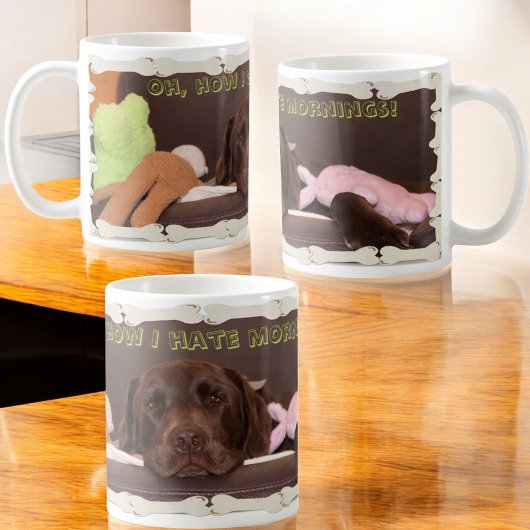 Schokolade Labrador Retriever mit Spielzeug Kaffeetasse