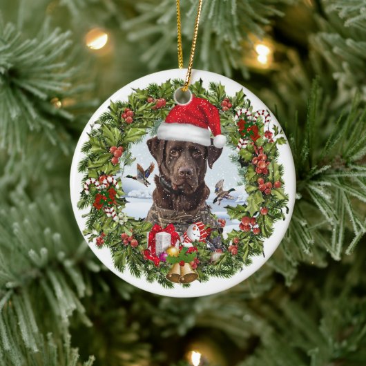 Schokolade Labrador Retriever, Weihnachtskranz Keramik Ornament (Baum)