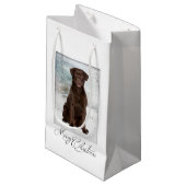 Schokolade Labrador Weihnachtsgeschenktasche Kleine Geschenktüte (Vorderseite Schrägansicht)