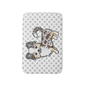 Schokolade, Merle Long Coat Chihuahua Dog & Paws Badematte (Vorderseite Vertikal)