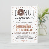 Schokolade wird zum Geburtstag eingeladen Einladung (Stehend Vorderseite)