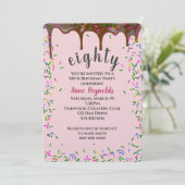 Schokoladeis mit Sprinklen zum 80. Geburtstag Einladung (Stehend Vorderseite)