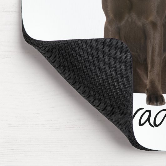 Schokoladen-Labrador-Mama Mousepad (Ecke)