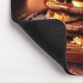Schokoladen-Pfannkuchen mit Bananen und Karamell Mousepad (Ecke)