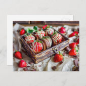 Schokoladenbeeren mit Weiß und Dunkel Feiertagspostkarte (Vorne/Hinten)