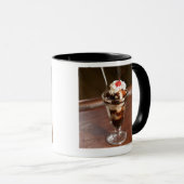Schokoladeneiscremebecher Tasse (VorderseiteRechts)