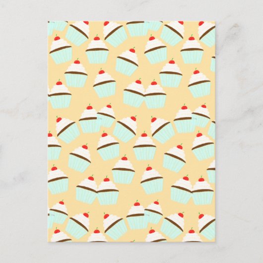 Schokoladenkuchen mit Creme und Kirsche oben Postkarte (Vorderseite)