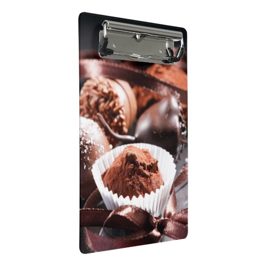Schokoladentrüffeln Mini Klemmbrett (Schrägansicht)